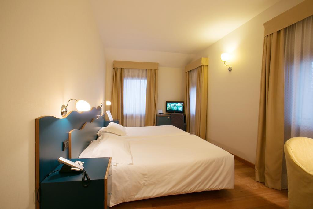 Hotel Antico Mulino Scorzè Buitenkant foto
